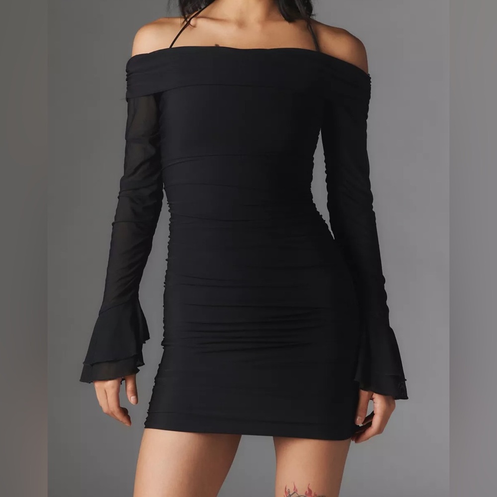 NWT Kiss The Sky Off-The-Shoulder Midi Dress
